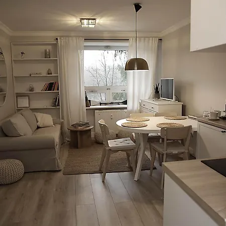 W Sosnowym Apartment *